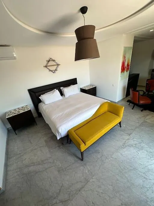 Villa In Marrakech - 5 Suites, Heated Pool, Jacuzzi, Transportation, Volleyball & Padle Court, Complimentary Breakfast Marrakesh
