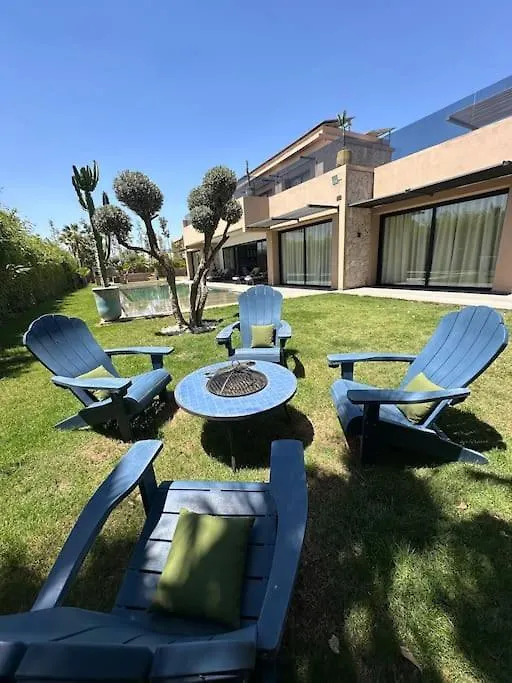 Villa In Marrakech - 5 Suites, Heated Pool, Jacuzzi, Transportation, Volleyball & Padle Court, Complimentary Breakfast Marrakesh