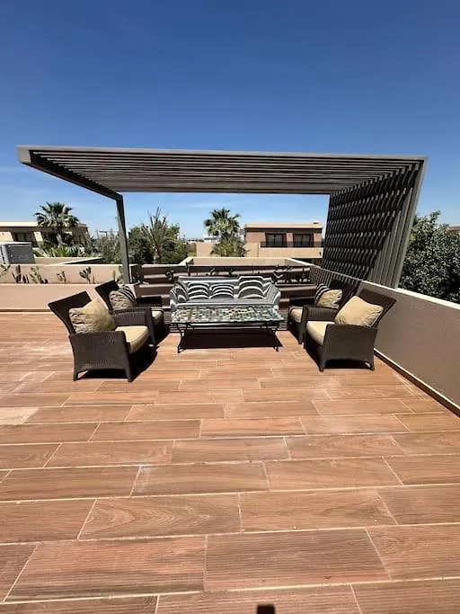 Villa In Marrakech - 5 Suites, Heated Pool, Jacuzzi, Transportation, Volleyball & Padle Court, Complimentary Breakfast Marrakesh